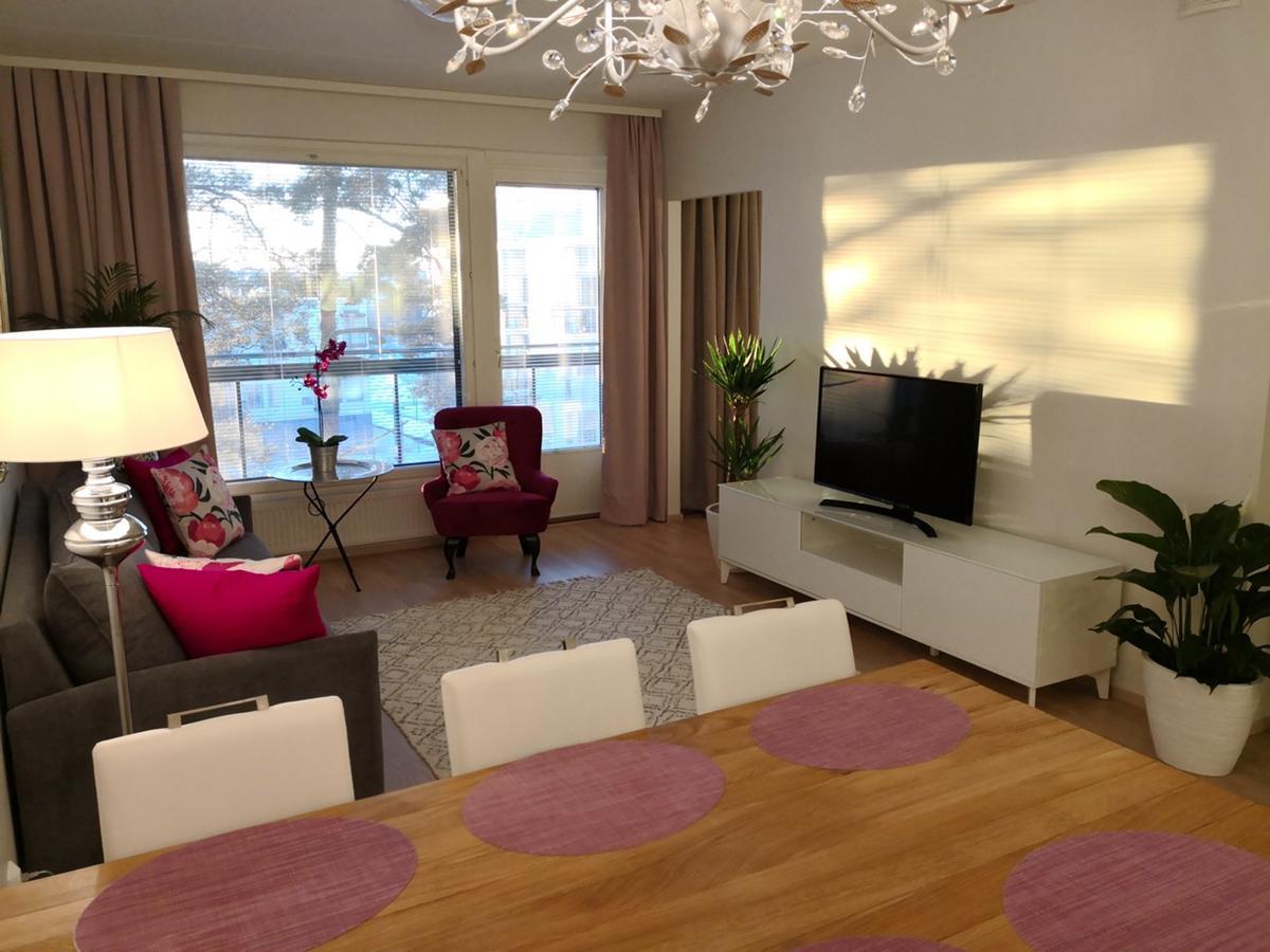 Charming Pine View Apartment Vantaa Dış mekan fotoğraf